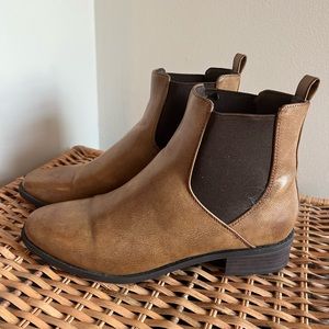 Loft Chelsea Boots, Camel Color, Size 7,